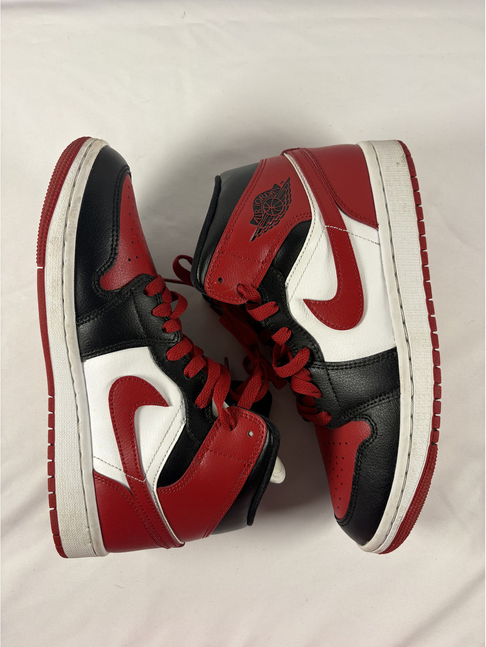 Jordan 1 Mid Alternate Bred Toe; Size - 8W 6.5M